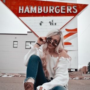 Meet your Posher, Anna